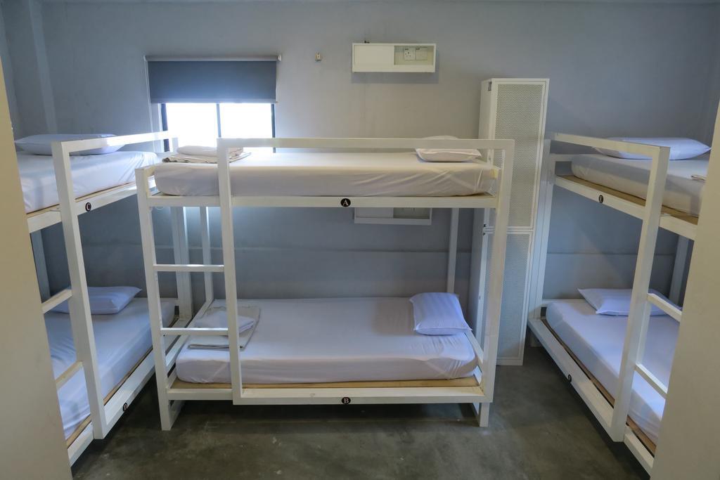 Ryokan Muntri Boutique Hostel Джордж Таун Стая снимка