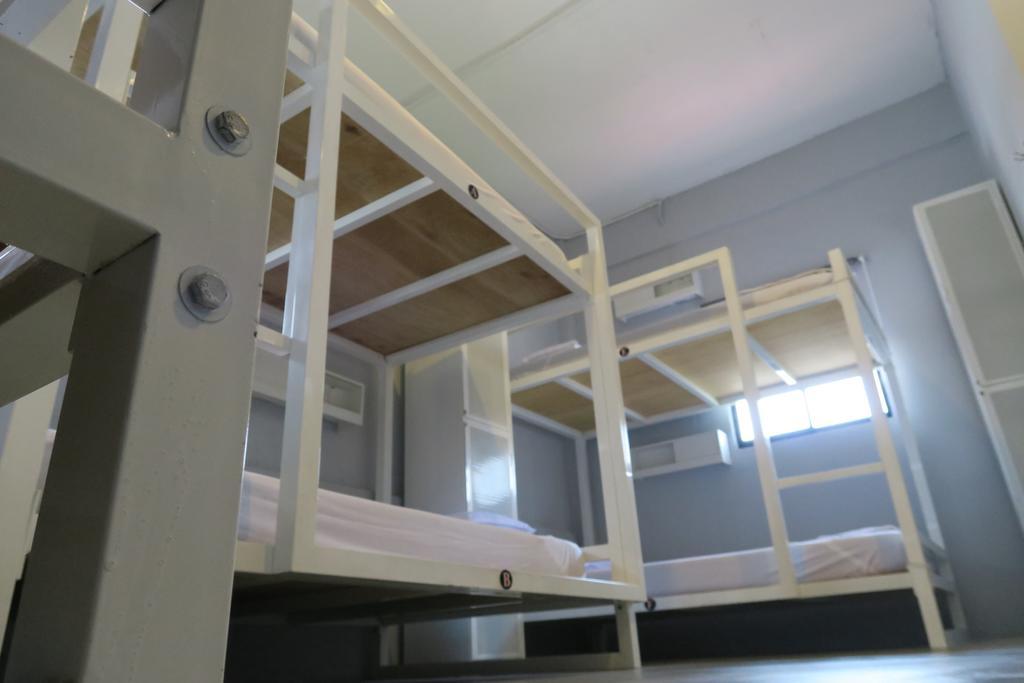 Ryokan Muntri Boutique Hostel Джордж Таун Стая снимка