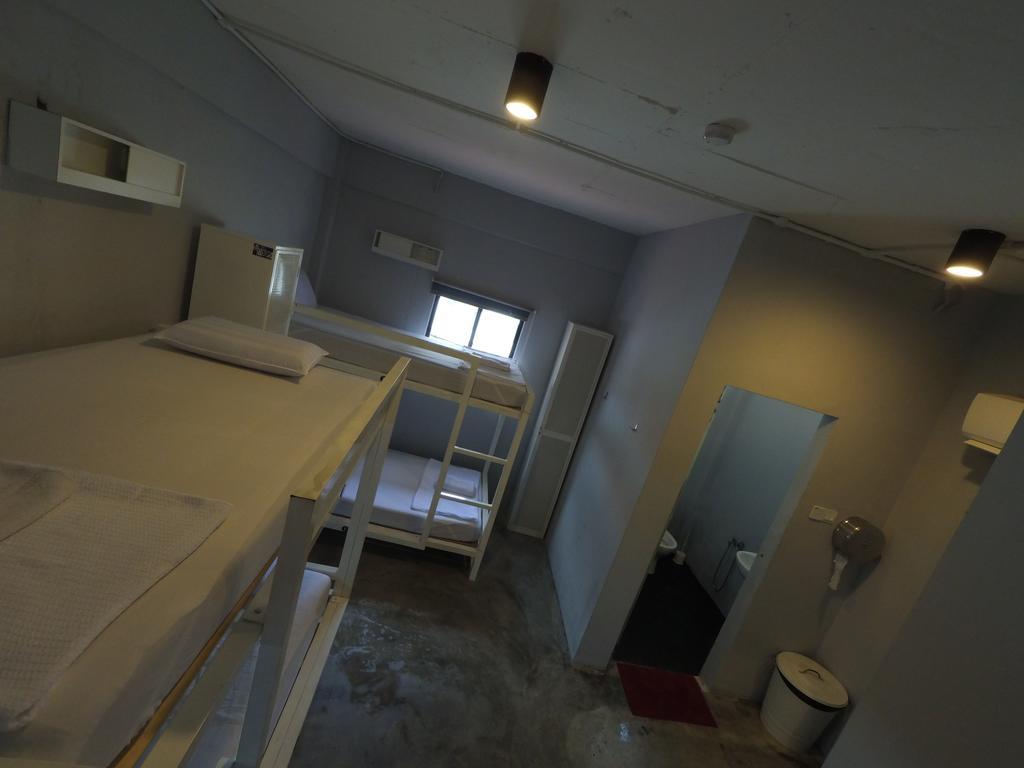 Ryokan Muntri Boutique Hostel Джордж Таун Екстериор снимка