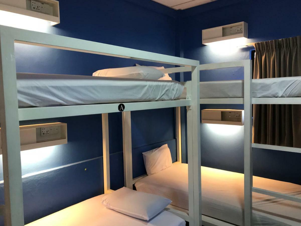 Ryokan Muntri Boutique Hostel Джордж Таун Екстериор снимка