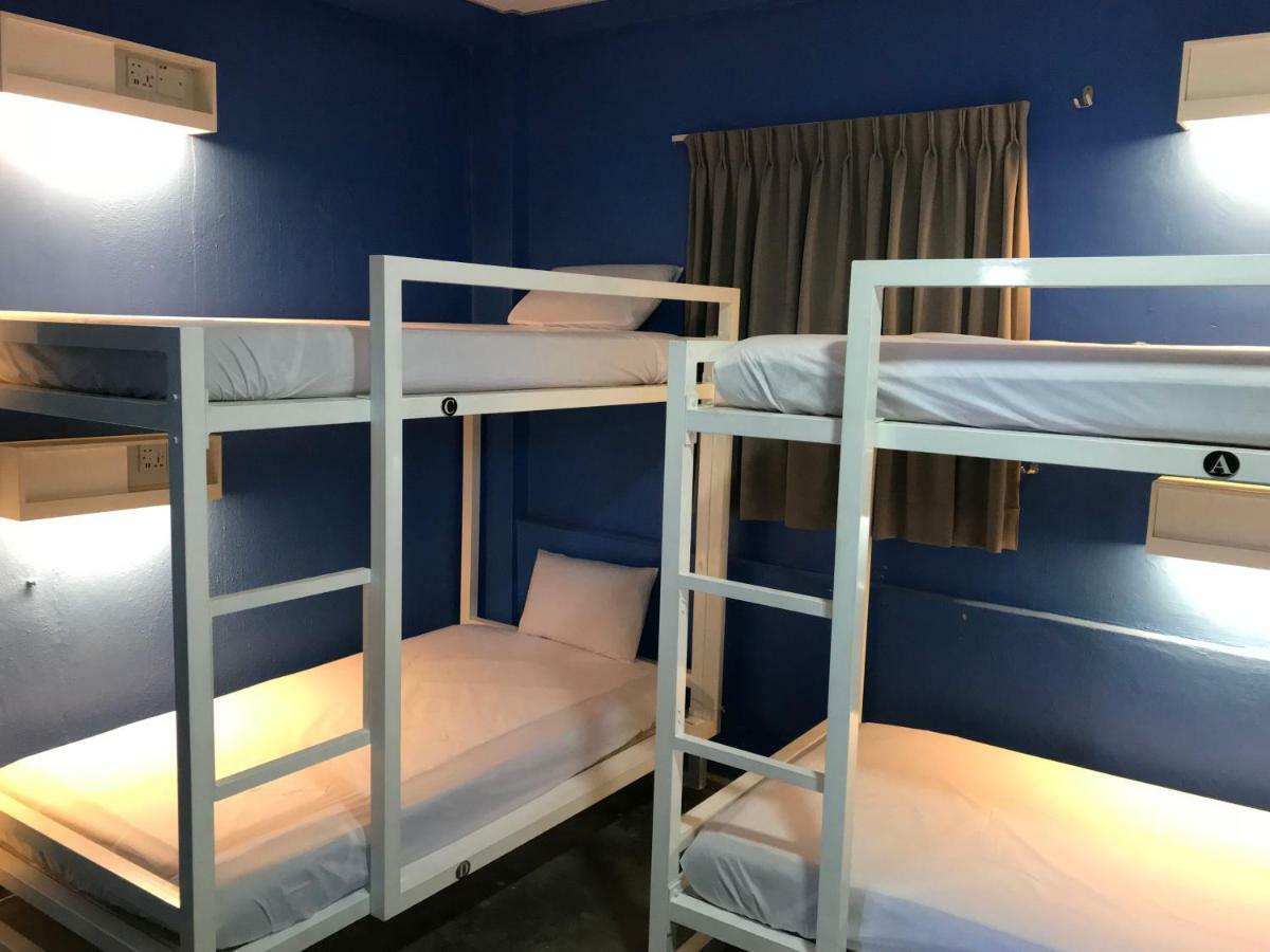 Ryokan Muntri Boutique Hostel Джордж Таун Екстериор снимка